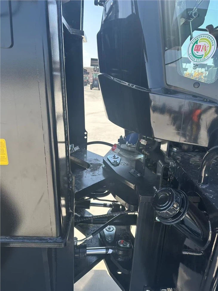 SB388T Model Backhoe Loader
